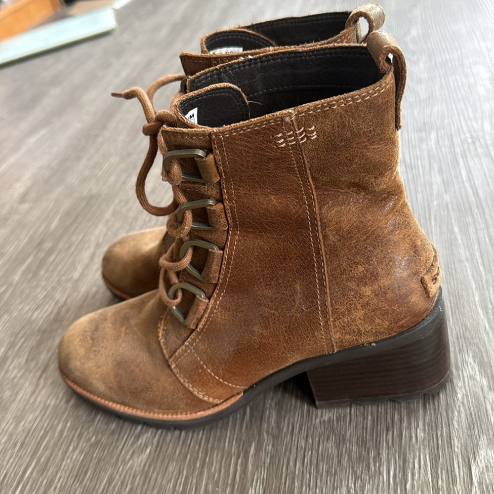 Sorel Women's Cate Lace Brown Lace Up Boots Size 9